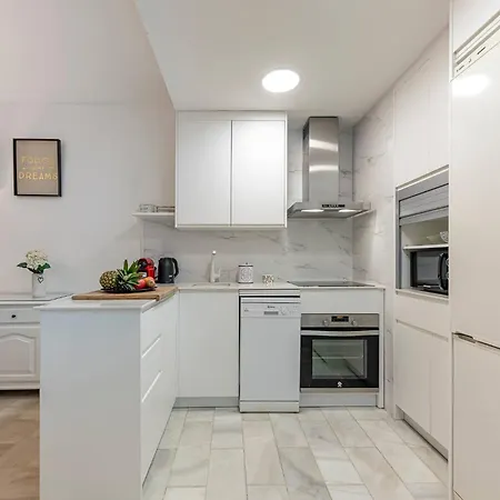 Fancy 2br In Golden Mile Close To The *