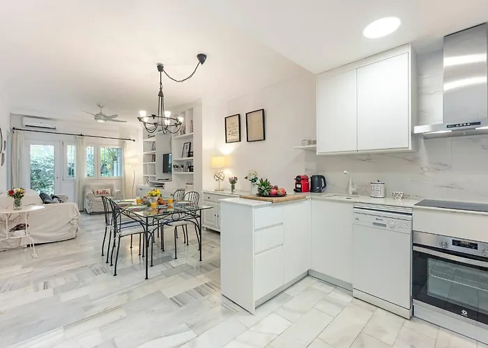 アパート Fancy 2br In Golden Mile Close To The