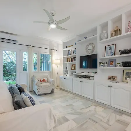 Διαμέρισμα Fancy 2br In Golden Mile Close To The