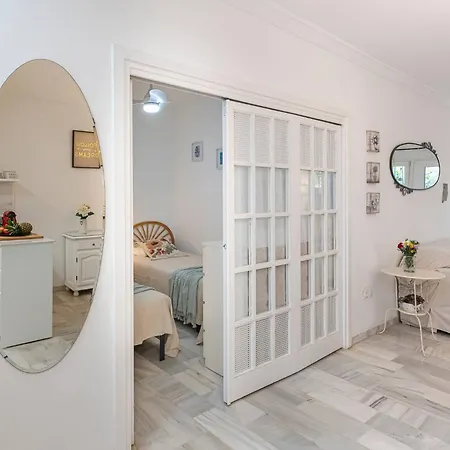 Διαμέρισμα Fancy 2br In Golden Mile Close To The
